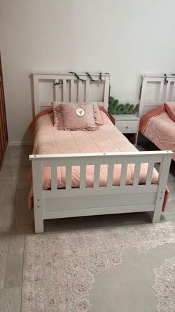 Bedroom set