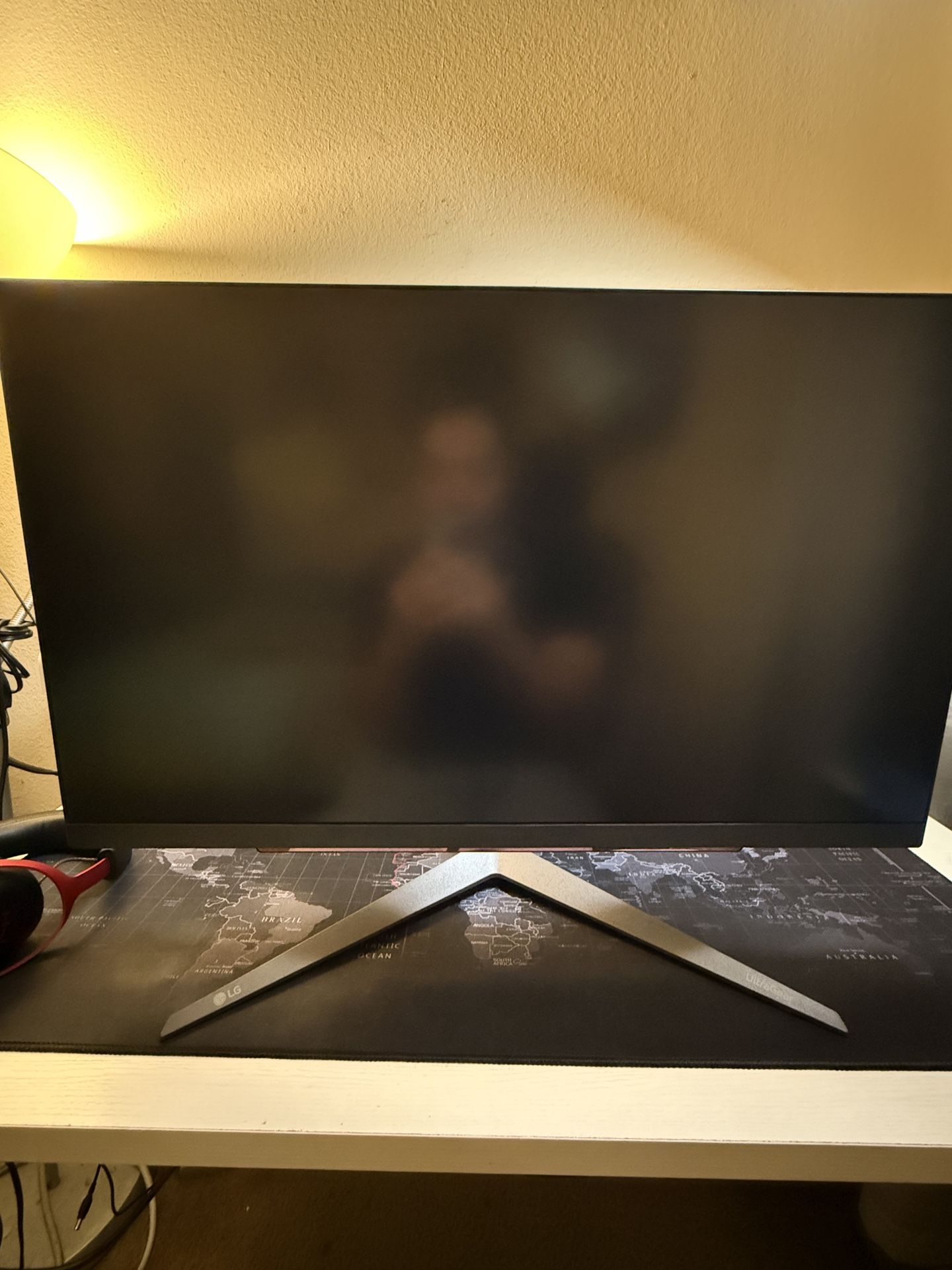 27” Ultragear Gaming Monitor