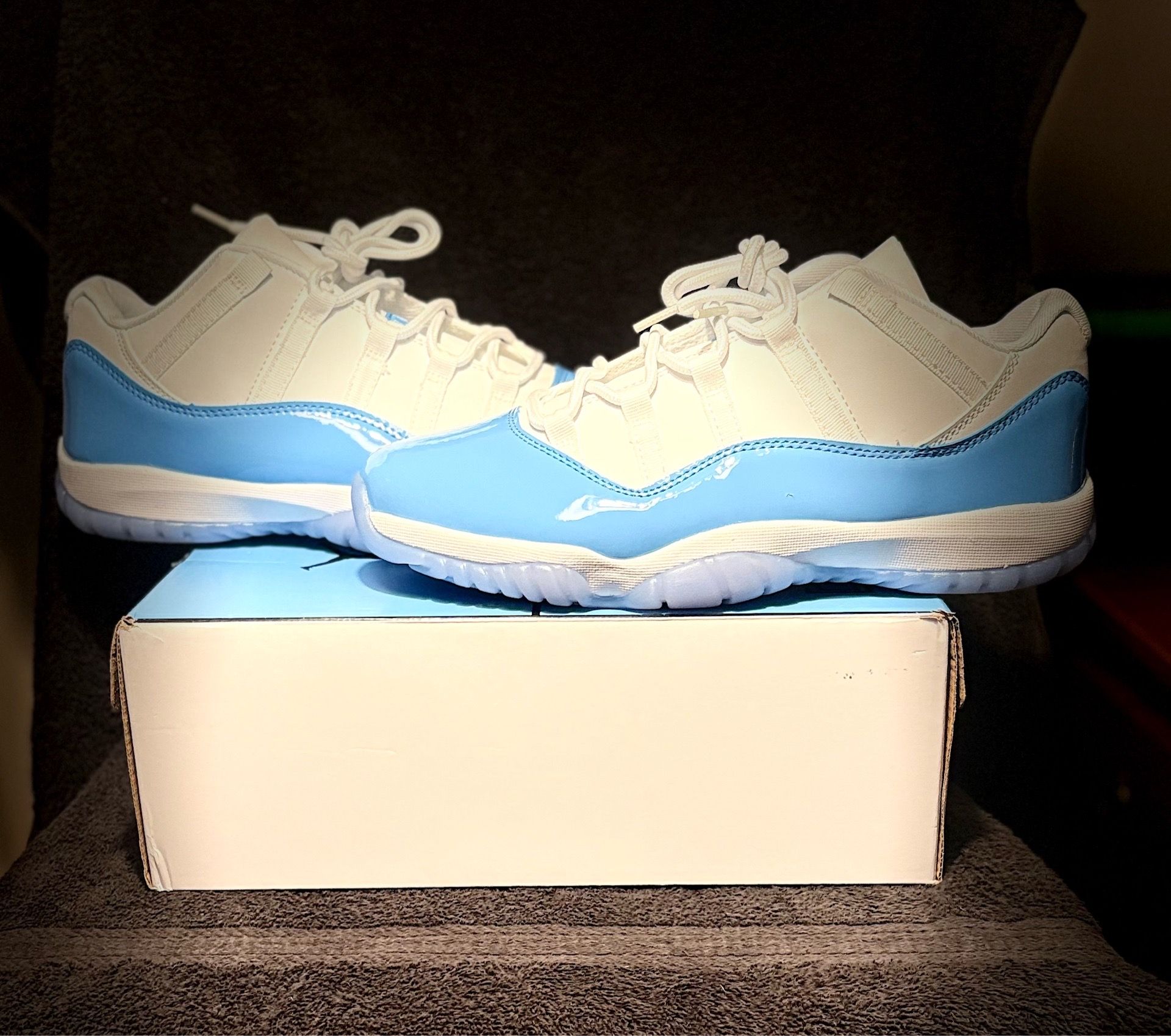 JORDAN 11 UNC LOW