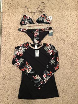 Eidon Women’s Swimsuit & Rashguard Set