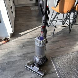 Dyson Dc65 Vacuum