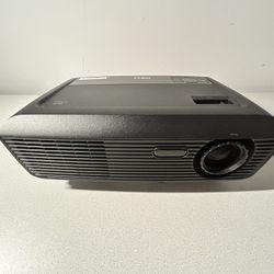 DELL Projector | HIGH DEFINITION | WIDE Screen | Perfect Condition 