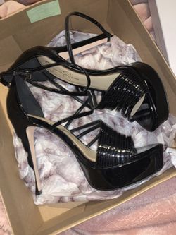 Black Jessica Simpson heels size 9