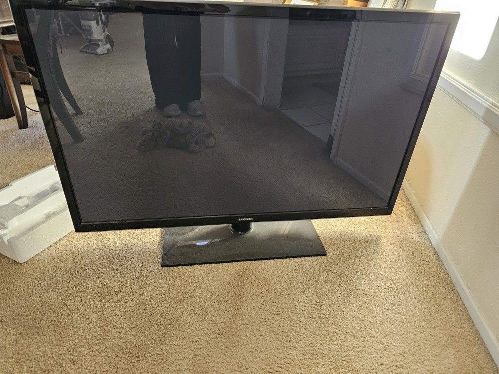 42 inch Samsung Color TV