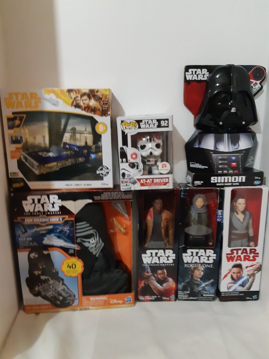 Star Wars Toys & Collectibles $7.00 Each