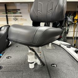 Bass Boat Factory Seat (off of nitro) Charcoal Grey With 3/4”  Pedestal