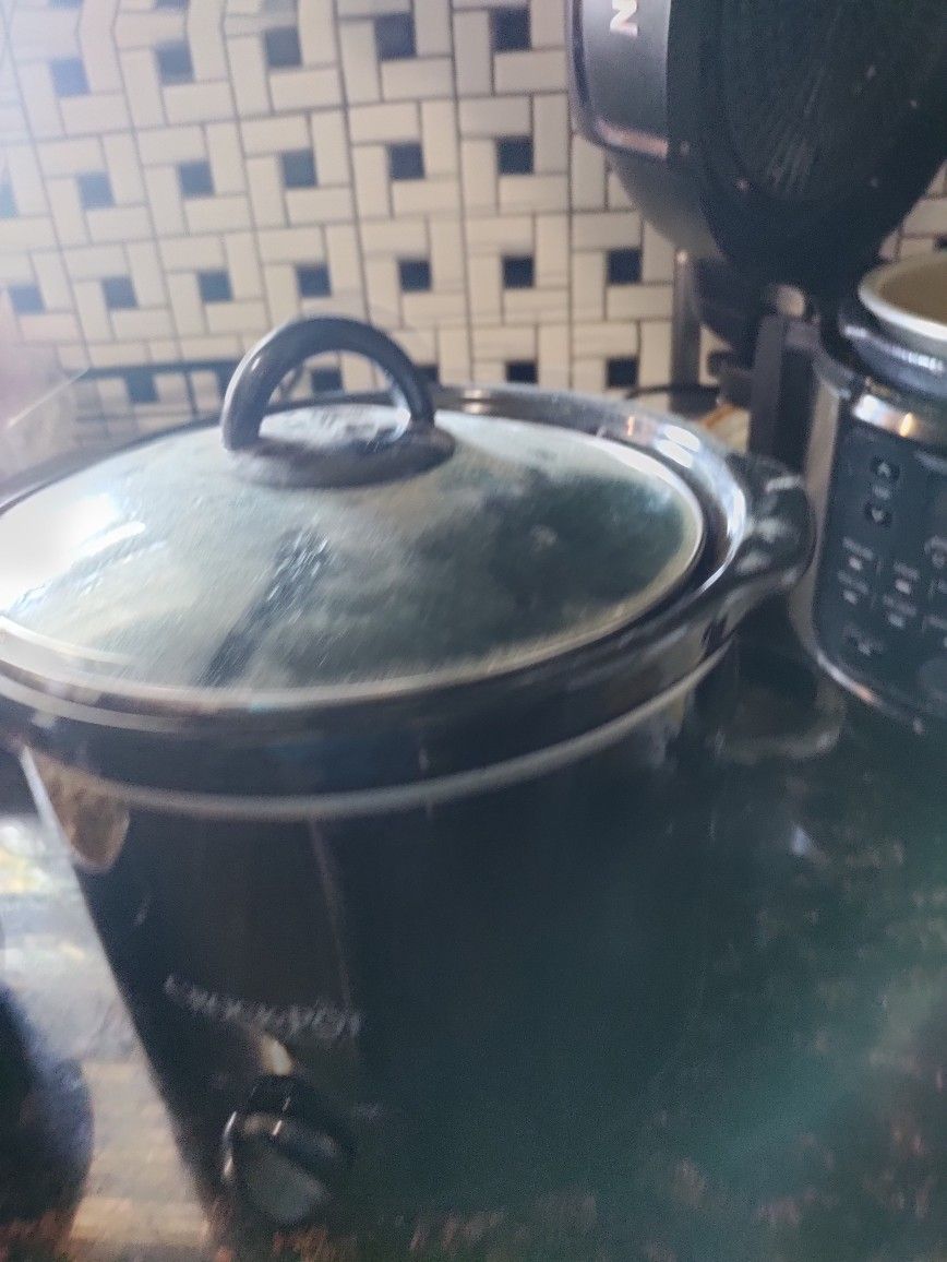 Crock. Pot. . Workin