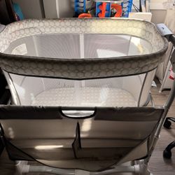 Bassinet 