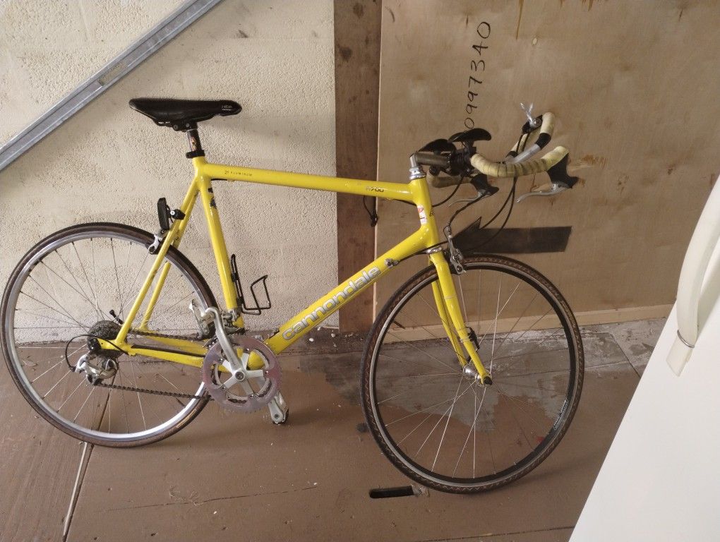 Cannondale Road Bike