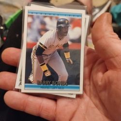Nice Selection Of Baseball Cards!