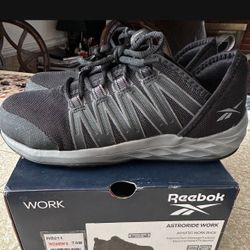 REEBOK WOMEN'S SAFETY WORK SNEAKER 