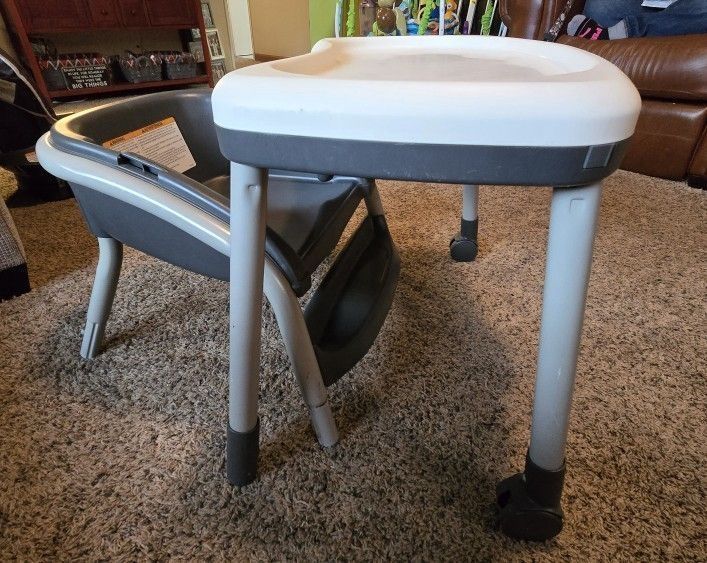 Graco Table2Table 6-in-1 Highchair with One-Hand Removable Tray