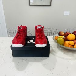 Like New Authentic  Nike Air Jordan Jumpman Team 1 Basketball Shoes Size 11 US