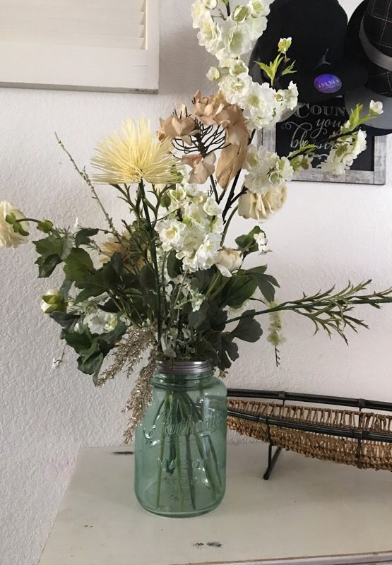 Fake flower bouquet w large mason jar