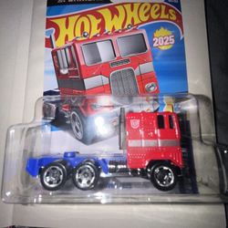 Hot Wheels Optimus Prime