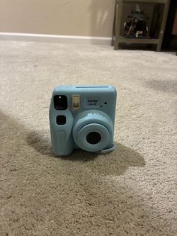 Instax mini se does not come with film