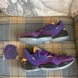 Harden 4 Su Casa Lakers