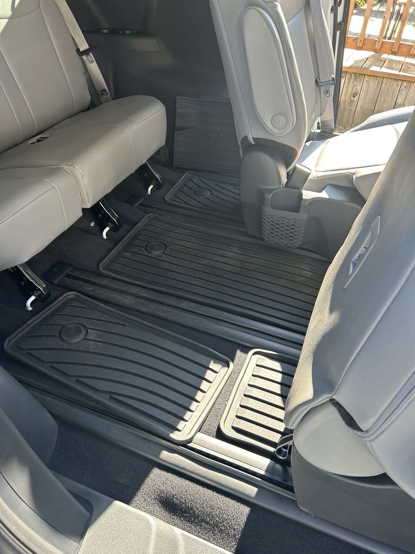 Toyota Sienna EXL 2021-2026 Floor mats
