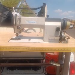 Taiko Industrial  Sewing Machine Runs Lots Of Parts Or Repair As Is $