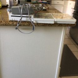 Nintendo Wii system with four games One Controller and four games works perfect