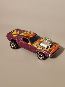 Original Hot Wheels tire case and six Original Redline Hot Wheels cars