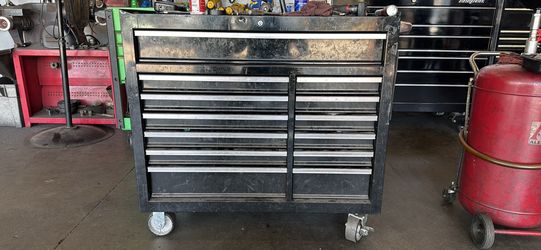 Rolling tool box