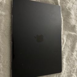 Apple MacBook Air M2 15-inch 256GB  8GB RAM 8-Core CPU 10-Core GPU (Mid 2022) Midnight