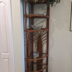 Corner Piece With Glass Shelving