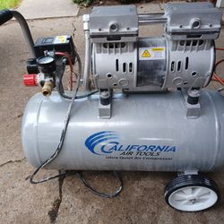 Small Compressor,  Not Working, Selling For Repair Or Parts