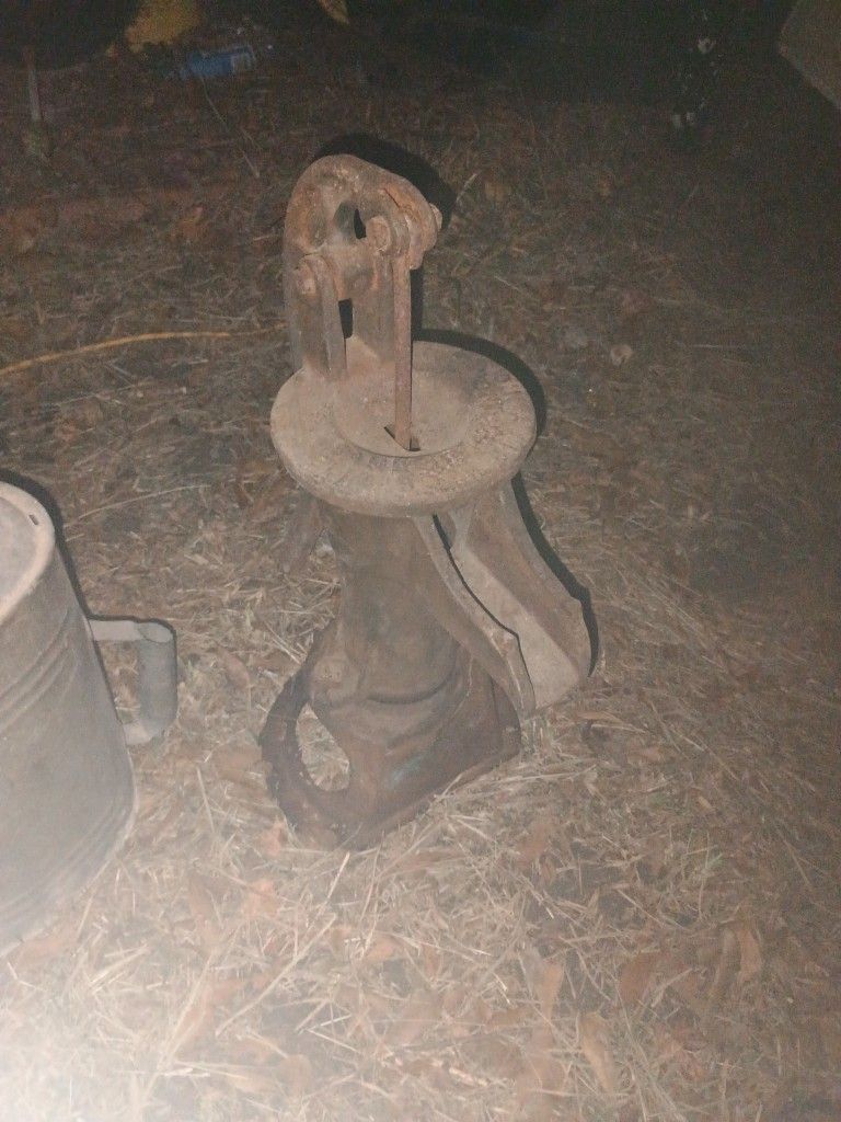 Vintage Water Spout Pump 