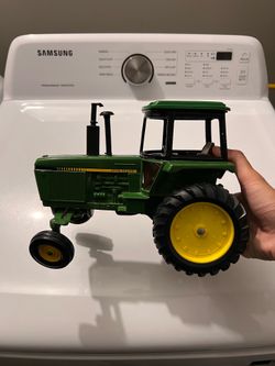 John Deere toy tractor