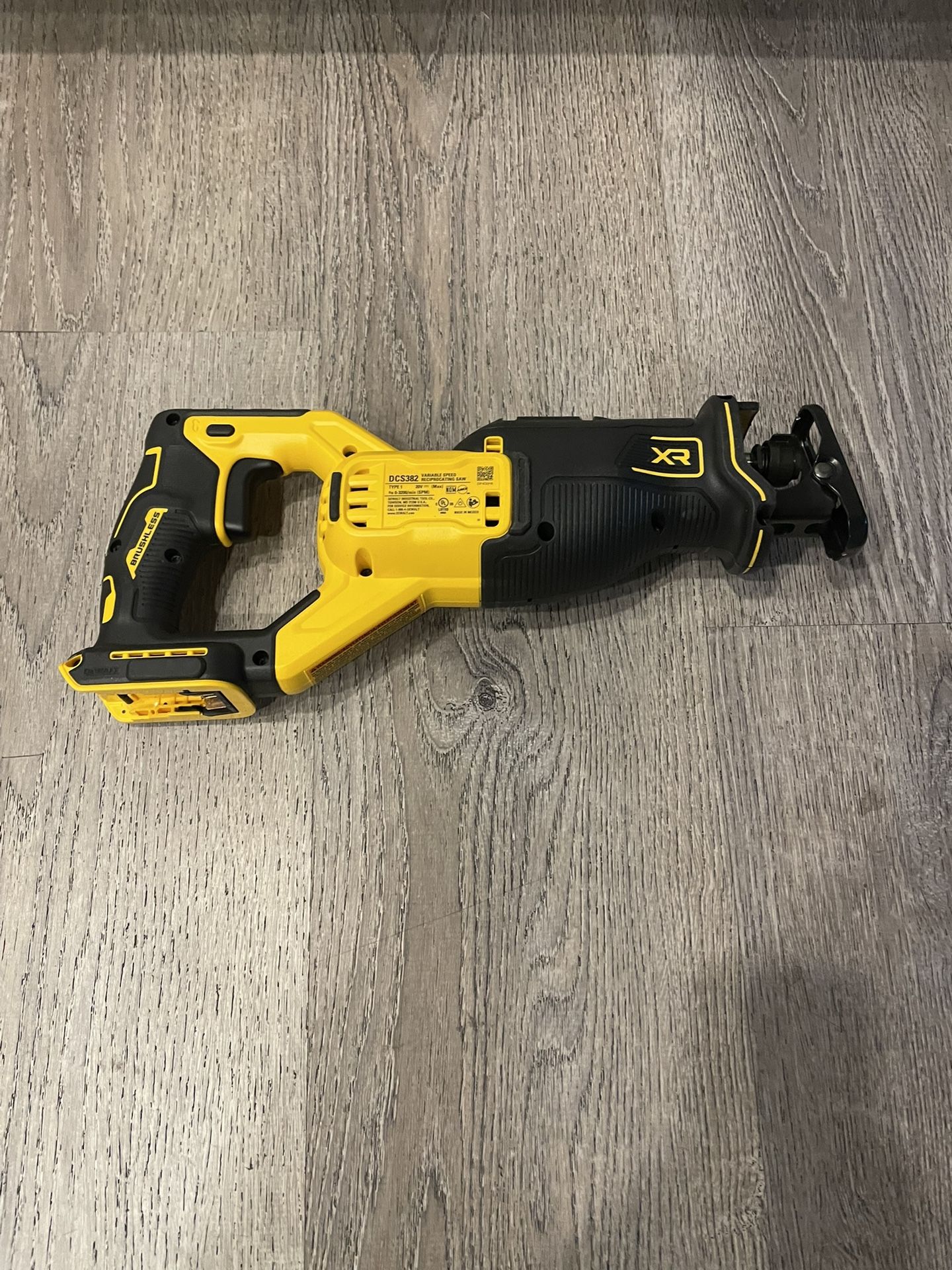New Reciprocating Saw 20V BRUSHLESS XR (Tool Only Solo Herramienta)