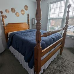 Vintage Basset Four Poster Pine Bed-Queen