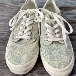 Vans Size 8 Woman 