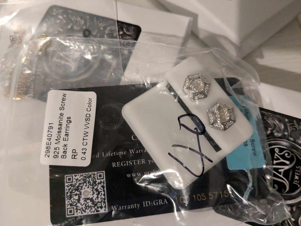 925 Moissanite Screw back Earrings GRA Graded 