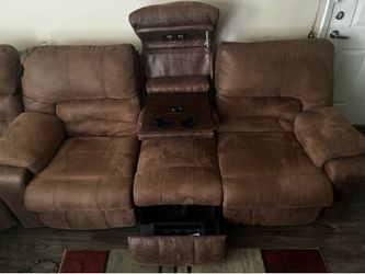 “Pickup Today” or “Available This Weekend.” Brown Real Leather Reclining Loveseat with Center Console