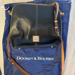 Dooney & Bourke Purse New! 