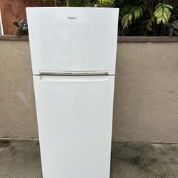 Whirlpool Refrigerator 18cu Ft 28x29x68 ✋ 3 MONTHS WARRANTY 