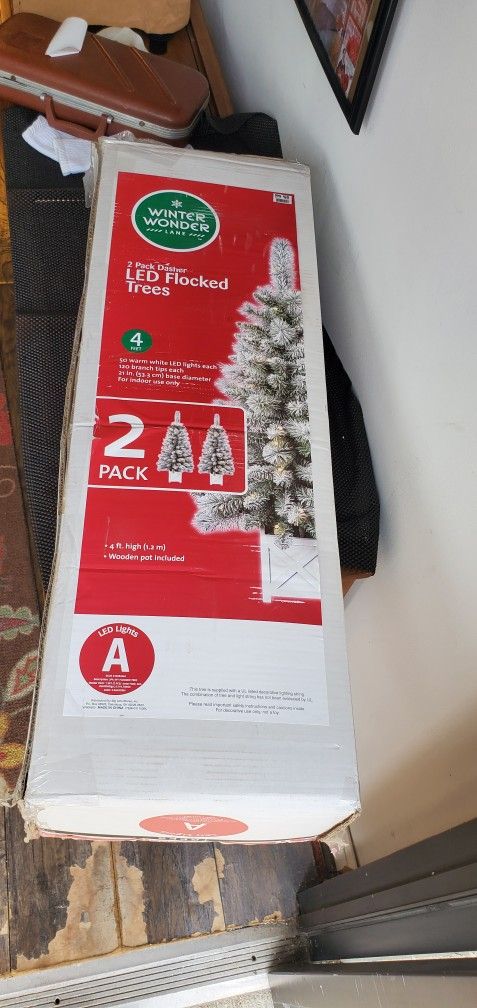 2-pack Of 4' Christmas Trees Winter Wonder Lane