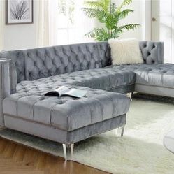 ELEGANT Classic Blend Sectional Available and on SALE!!!