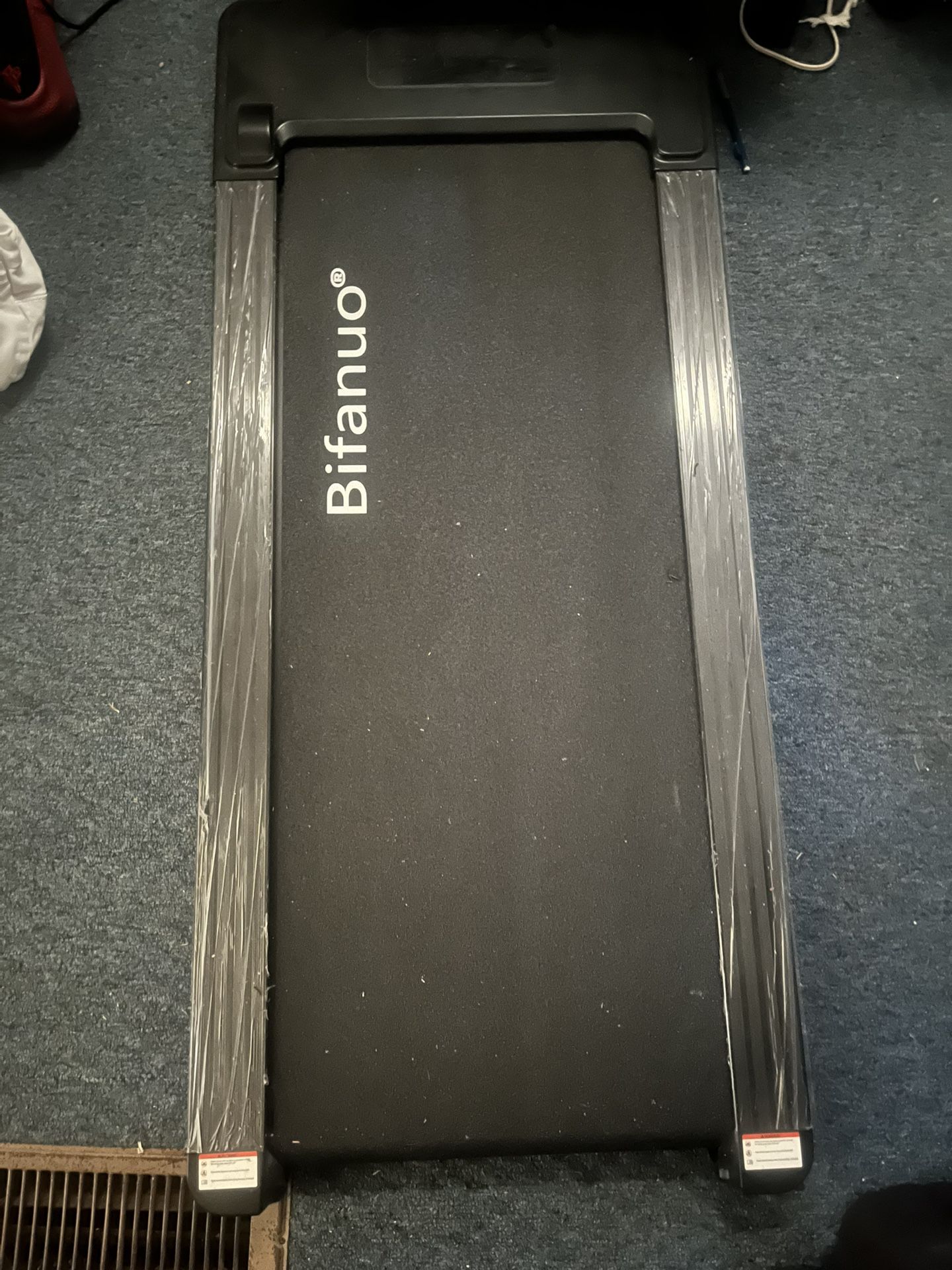 Hand Free Remote Control Treadmill