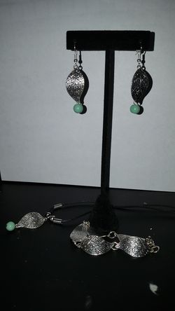 Dangle leaf earring set