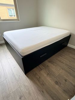 Full size storage bed, like new
