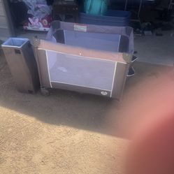 Baby Crib $15