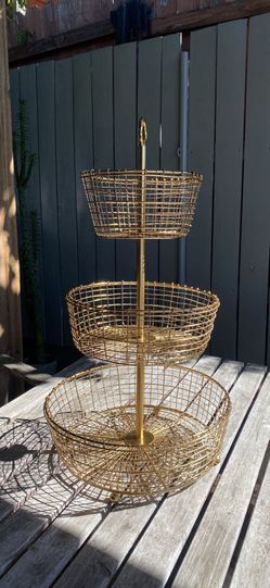 Bendt 3-tier wide fruit basket