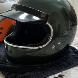 Biltwell Gringo(XL) and Bell Custom 500 (L)