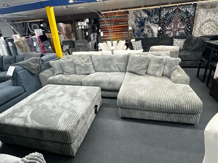 Brand New 🔻 $10 Down Payment Finance 🎗️Lindyn Gray Velvet Laf/Raf 3 Piece Sectional and Ottoman 🔻🔻🔻▪️# Sofa # Loveseat # Couch # Living Room Set