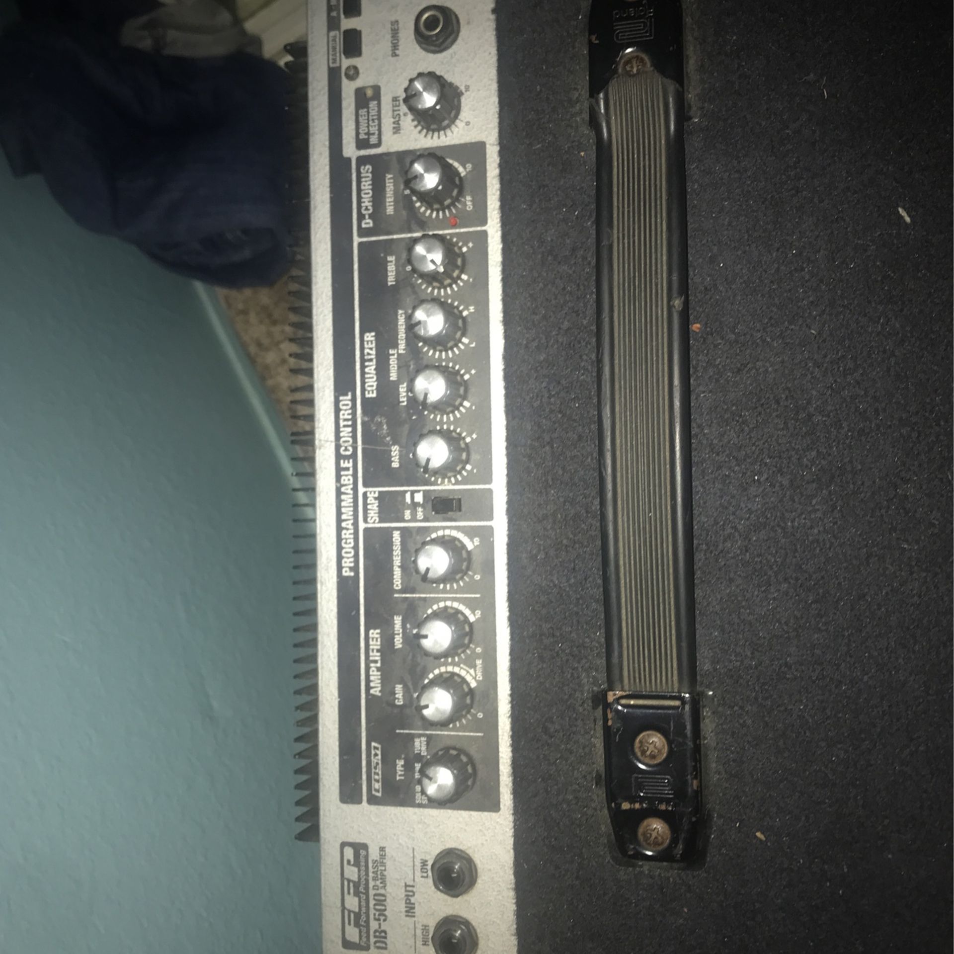 Roland DB-500 Bass Amplifier for Sale in El Cajon, CA - OfferUp