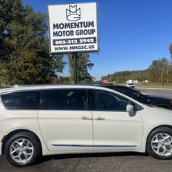 2017 Chrysler Pacifica Touring L plus