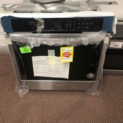 Whirlpool Wall Oven Appliance  CW W